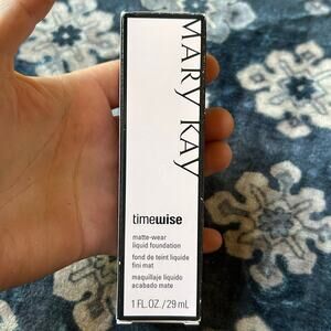 Mary Kay Timewise Matte Wear Liquid Foundation IVORY 5